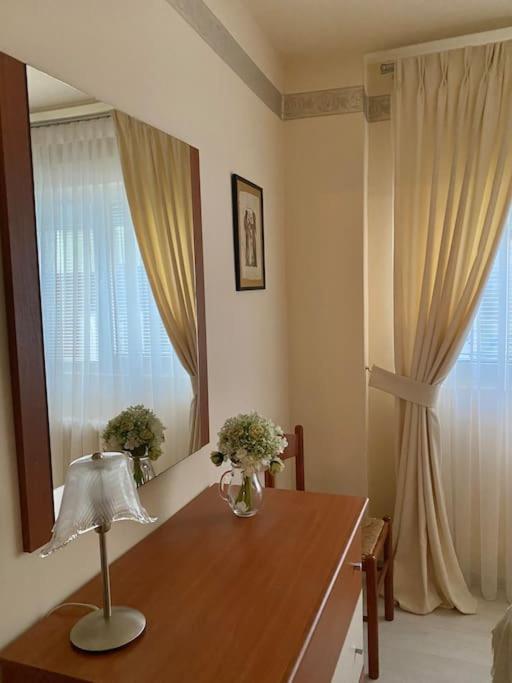 Lovely & Quiet 1-Bedroom Condo With Free Parking بوخارست المظهر الخارجي الصورة